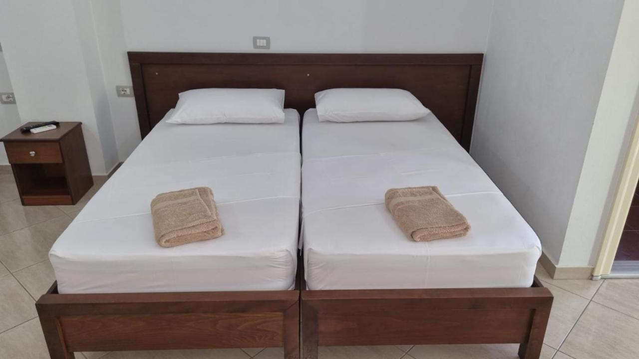 Anmaor Hotel Qeparo Exterior photo
